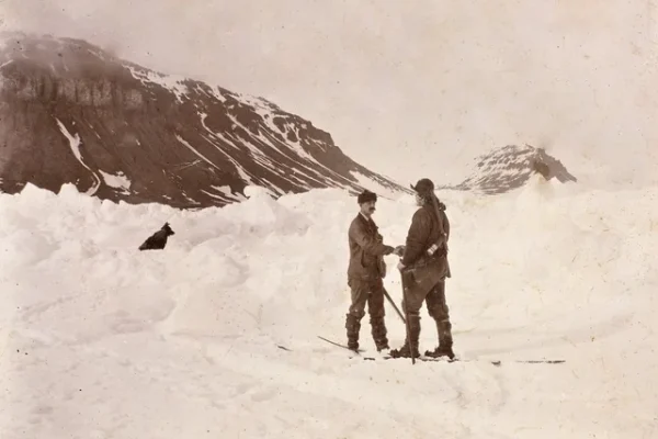 How Fridtjof Nansen Met Frederick Jackson at Cape Flora